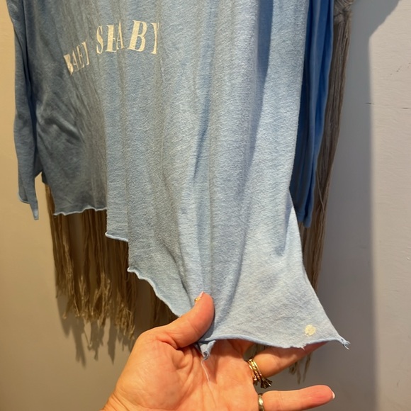 WILDFOX ~ M~ Blue 'Sea Baby' Graphic Long Sleeve - Picture 15 of 17
